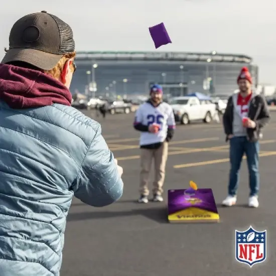 NFL Minnesota Vikings 2'x4' Wood Cornhole Set image {6}
