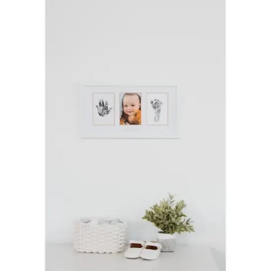 Pearhead 4" x 6" Babyprints Photo Frame and Clean-Touch Ink Pad Kit - White image {6}