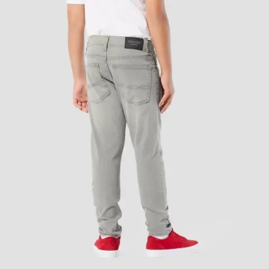 DENIZEN&reg; from Levi's&reg; Boys' Taper Jeans image {2}