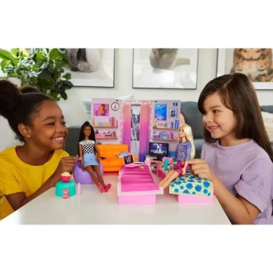 Barbie: Big City, Big Dreams Dorm Room Playset image {1}