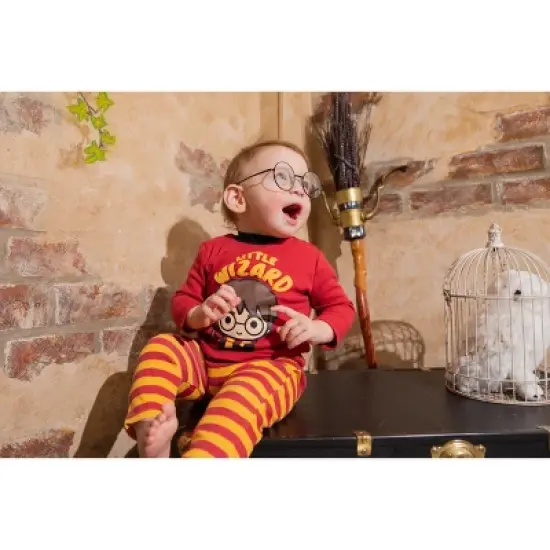  Harry Potter Baby Bodysuit T-Shirt and Pants 4 Piece Layette Set Newborn to Infant  image {1}