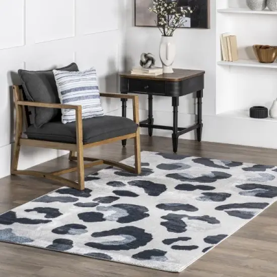 nuLOOM Shakira Modern Leopard Area Rug image {1}
