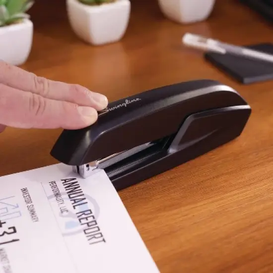 Swingline 545pk Value Stapler Black image {2}