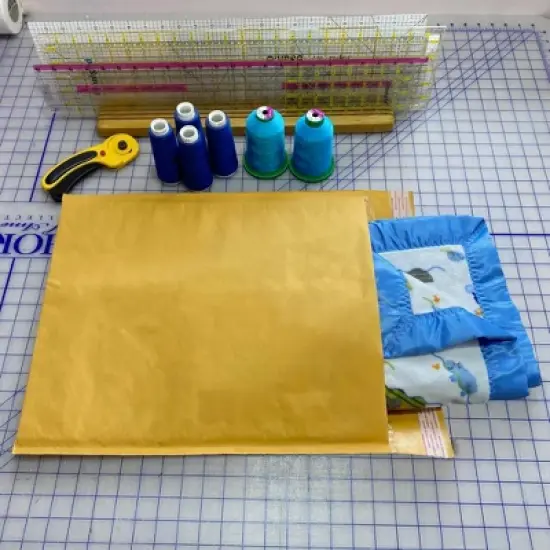 UOFFICE Pack of 400 Kraft Bubble Mailers 14.25" x 20" - #7 Self-Seal Padded Envelopes image {11}