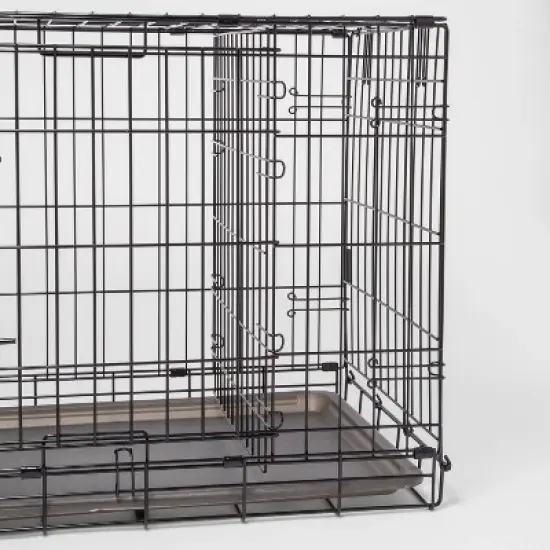 Wire Collapsible Dog Crate - Black - Boots & Barkley&trade; image {4}