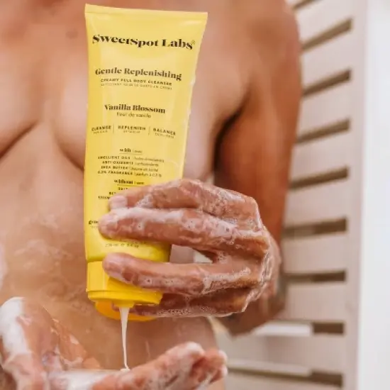 SweetSpot Labs pH Balancing Intimate & Body Cleanser - Vanilla Blossom - 8oz image {5}