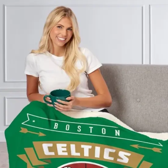 NBA Boston Celtics Hardwood Classics Silk Touch Faux Shearling Throw Blanket image {1}