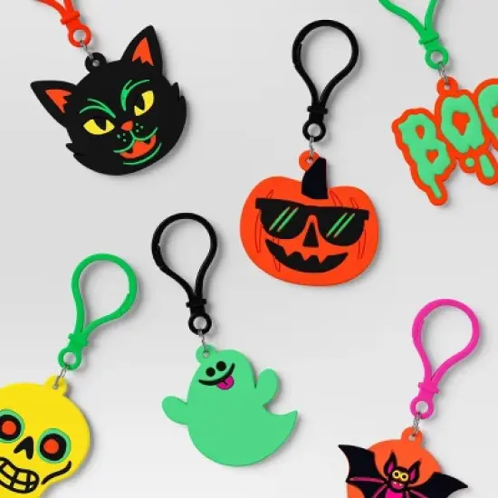 12ct PVC Bag Tag Party Favors - Hyde and EEK! Boutique&trade; image {2}