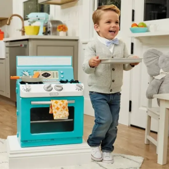 Little Tikes Retro &lsquo;50s Inspired Oven Realistic Pretend Play Kitchen Appliance image {5}