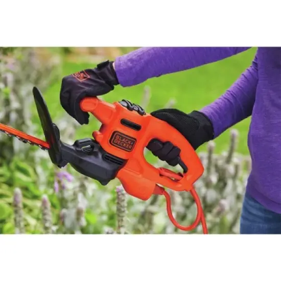 Black & Decker BEHT100 120V 3 Amp Brushed 16 in. Corded Hedge Trimmer image {6}
