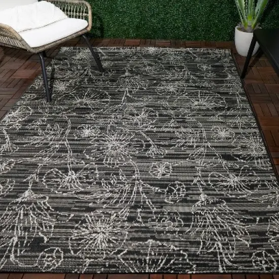 Outdoor Rug Traced Floral - Smith & Hawken&trade; image {1}