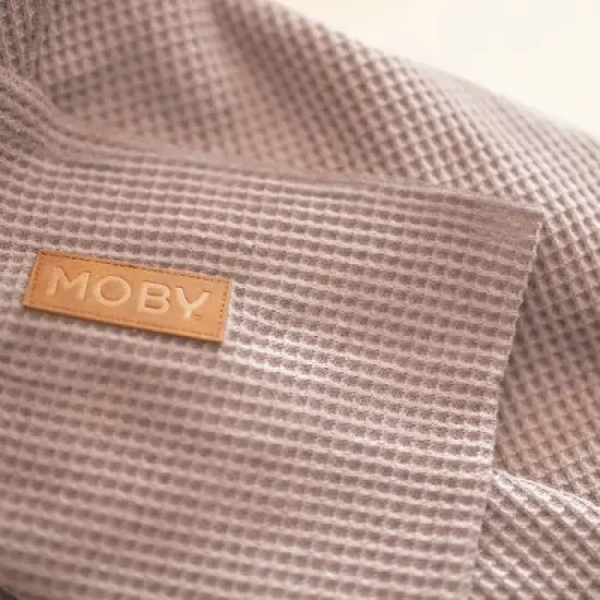 Moby Classic Wrap Waffle Knit Baby Carrier image {8}