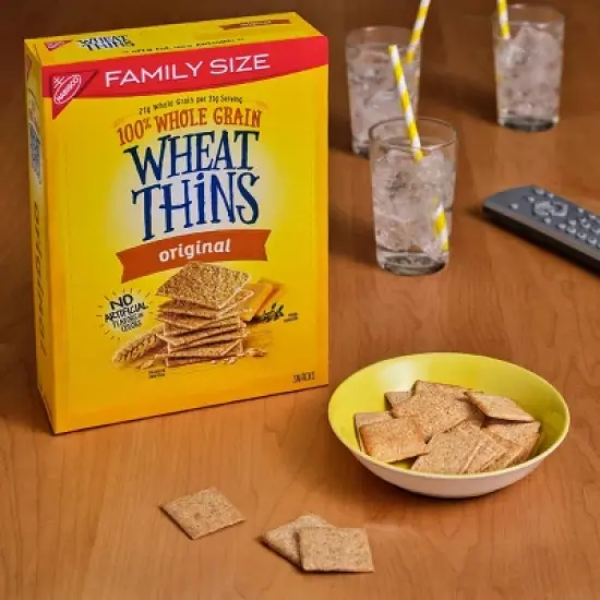 Wheat Thins Original Crackers image {3}