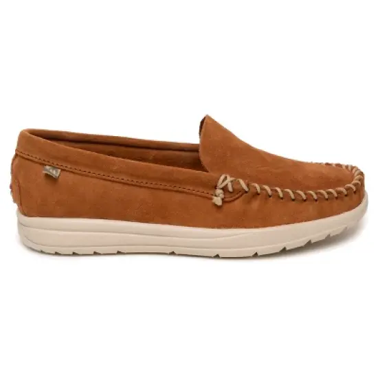 Minnetonka   Women's Discover Classic Slip On Shoes image {2}