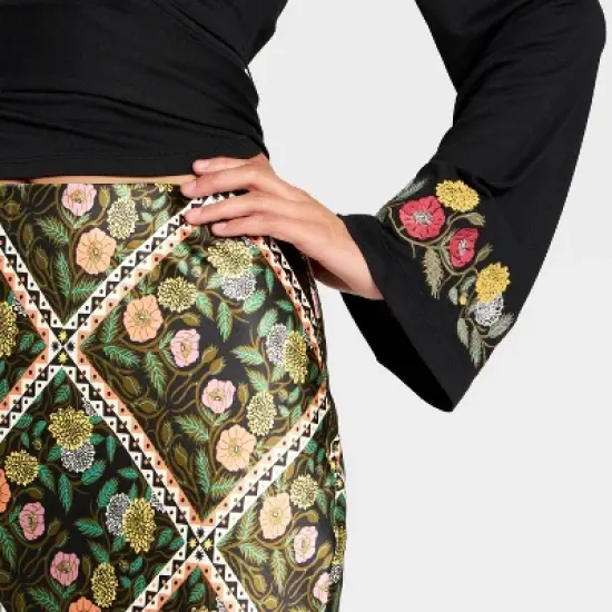 Latino Heritage Month Women's Maxi Skirt - Black Floral image {3}