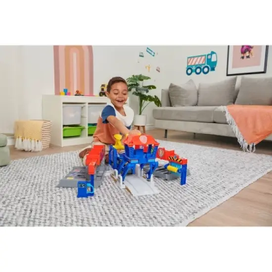 PAW Patrol Big Truck Pups Truck Stop HQ Transforming Playset image {3}
