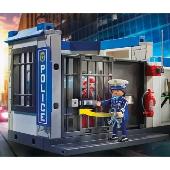 Playmobil Prison Escape image {6}