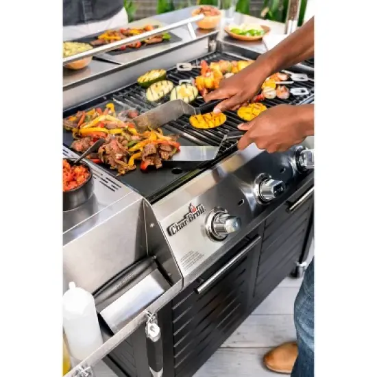 Char-Broil 463285022 4-Burner Vibe 535 Gas Grill image {29}