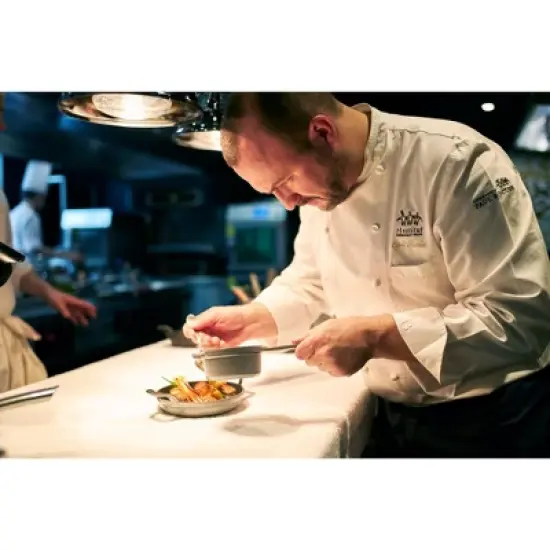 STAUB Cast Iron 8-inch x 5.5-inch Oval Gratin Baking Dish image {2}