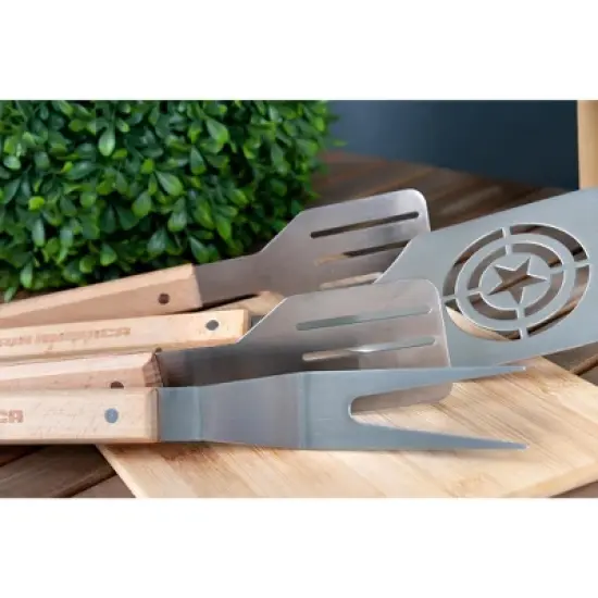 Seven20 Marvel&rsquo;s Captain America 3-Piece Outdoor BBQ Grill Utensil Set image {5}
