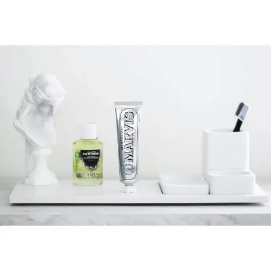 MARVIS Strong Mint Mouthwash Concentrate (4.1 oz) Leaves Mouth with Cool Freshness | Wash & Freshens the Entire Mouth image {1}