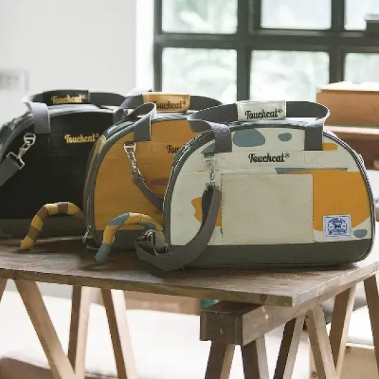 Touchcat 'Tote-Tails' Designer Airline Approved Collapsible Cat Carrier image {2}