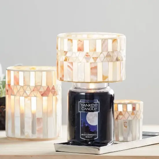 'Midsummer Night' 22oz Original Large Jar - Yankee Candle image {3}