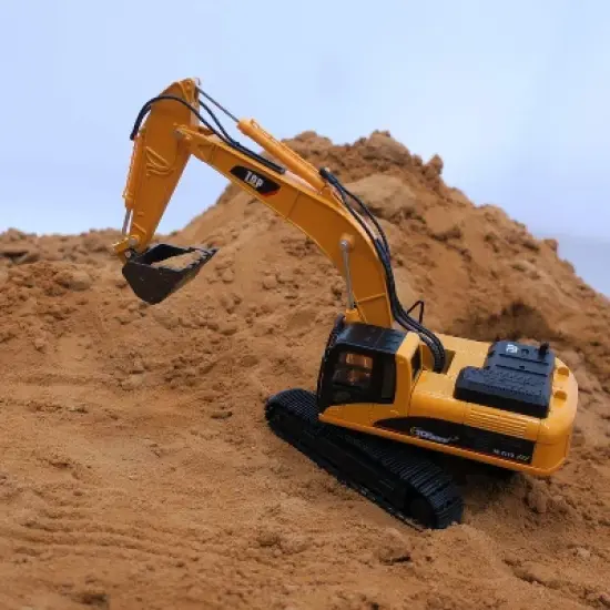 Top Race Sandbox Digger Toy image {2}