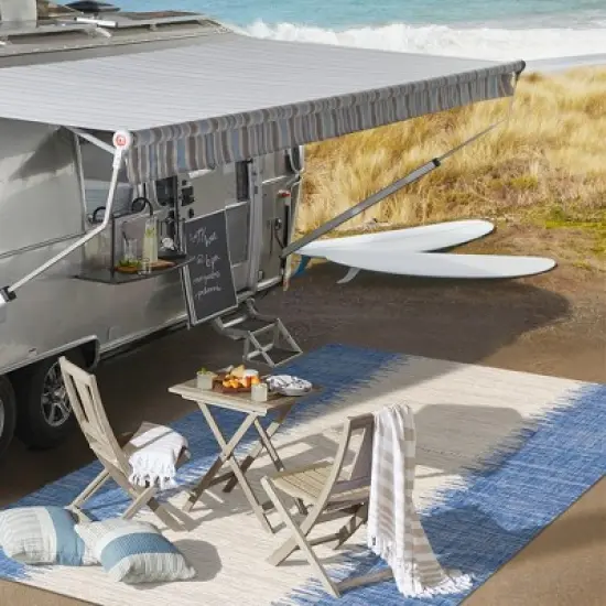 Tavira Modern Strie' Indoor/Outdoor Runner Rug - JONATHAN Y image {7}