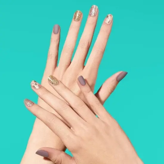 Dashing Diva Gloss Palette Gel Nail Polish Strips - 32ct image {4}