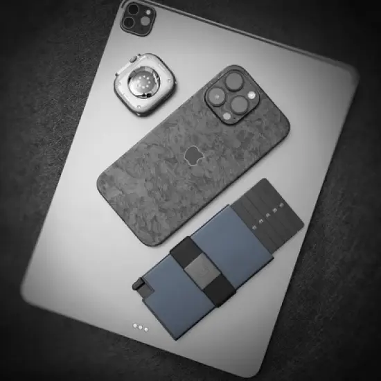Ekster Cardholder image {12}
