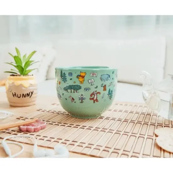 Silver Buffalo Disney Winnie the Pooh Allover Icons 20-Ounce Ramen Bowl and Chopstick Set image {5}