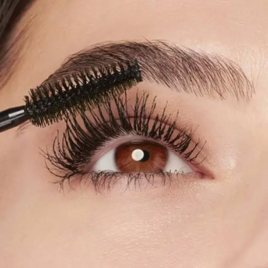 Maybelline Volum' Express The Colossal Mascara image {3}