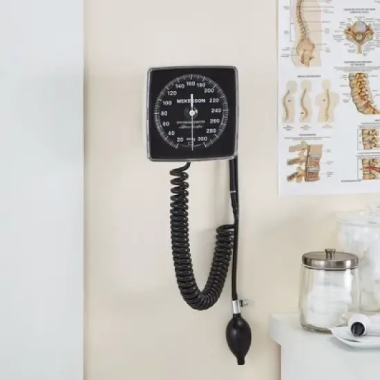 McKesson LUMEON Medium Arm Aneroid Sphygmomanometer Unit image {5}