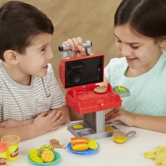 Play-Doh Kitchen Creations Grill 'n Stamp Playset image {5}