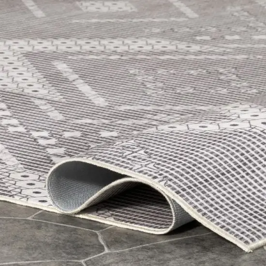 nuLOOM Carlita Bohemian Machine Washable Indoor and Outdoor Patio Area Rug image {3}