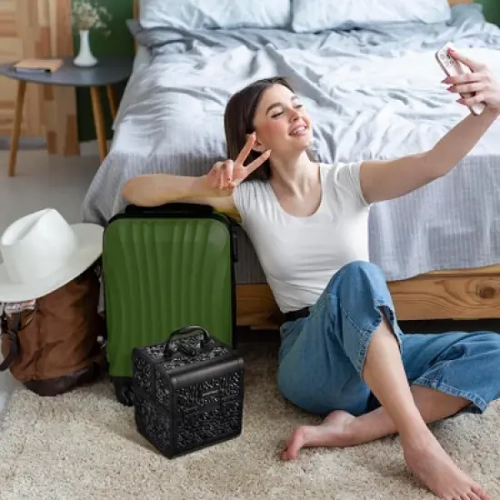 Byootique Makeup Train Case Cosmetic Organizer w/ Mirror Mermaid image {8}