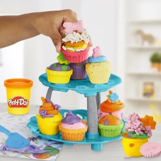 Play-Doh Cupcake Tower Playset - 15pc image {9}