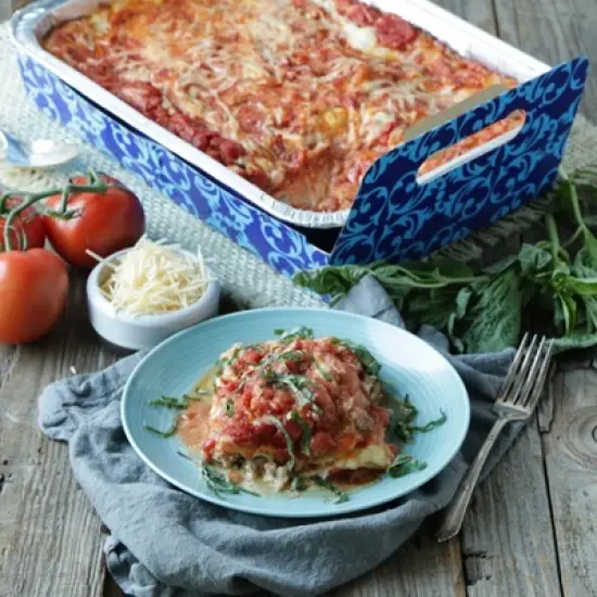 Reynolds Disposable Bakeware Pan and Lid with Carrier -1ct image {3}
