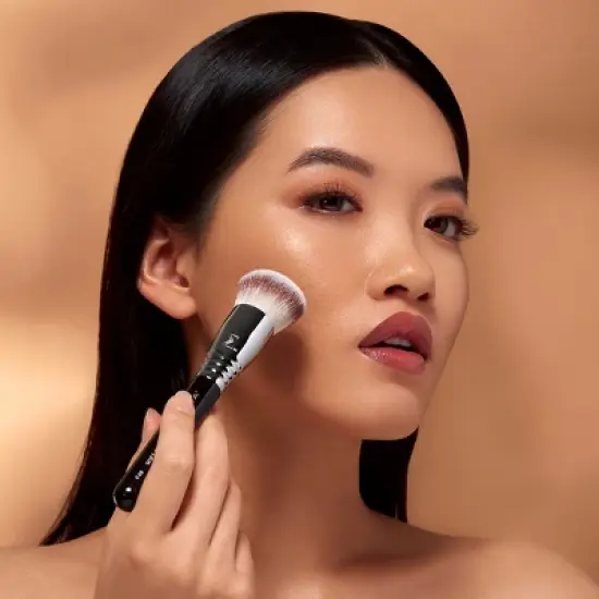 Sigma Beauty F48 Soft Coverage Brush image {4}