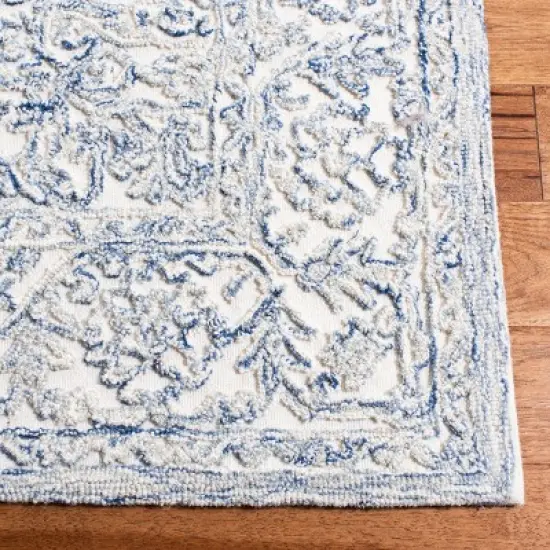 Trace TRC302 Hand Tufted Area Rug - Safavieh image {2}