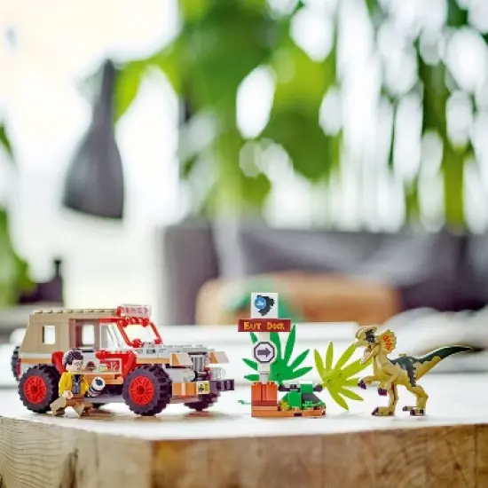 LEGO Jurassic Park Dilophosaurus Ambush Dinosaur Toy 76958 image {2}