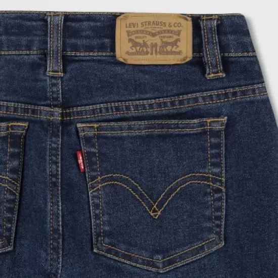 Levi's&reg; Girls' Mid-Rise Mini Mom Jeans - Light Wash image {3}