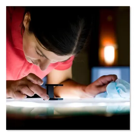 Tork Advanced ShopMax Wiper 450, Centerfeed Refill, 9.9 x 13.1, Blue, 200/Roll, 2 Rolls/Carton image {5}