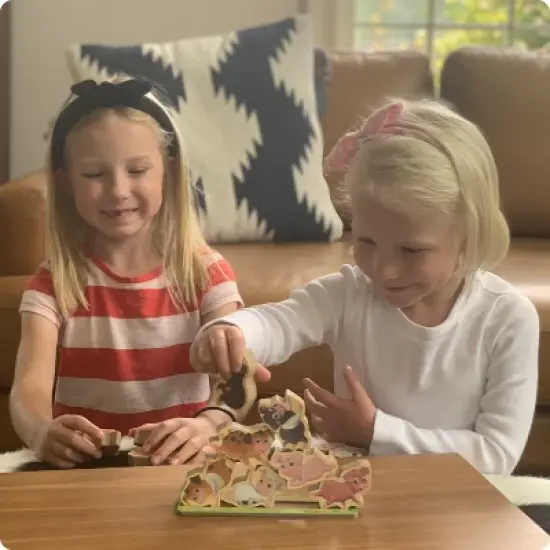 ROO GAMES Piggy Pile-Up: Fast-Paced Stacking and Balancing Game image {3}