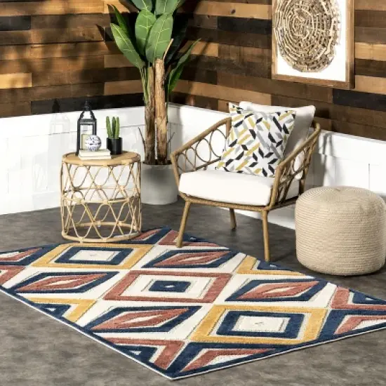 nuLOOM Salena Transitional Diamond Indoor/Outdoor Patio Area Rug image {1}