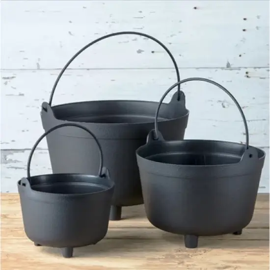 Novelty Antique-Inspired Kettle Plastic Indoor/Outdoor Planter image {6}