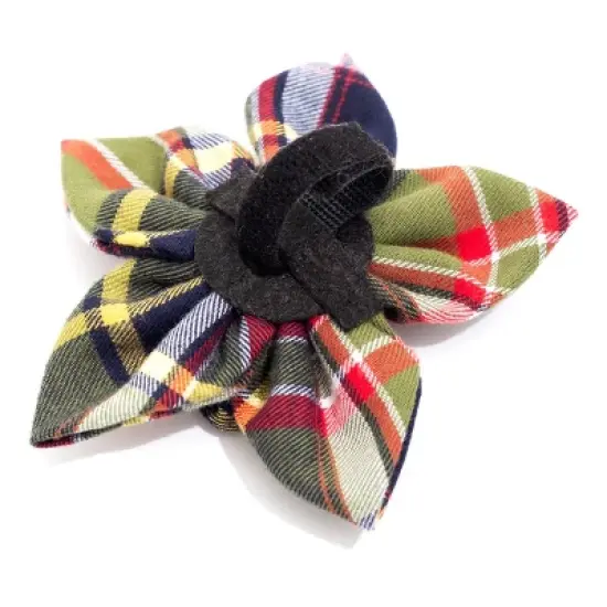 The Worthy Dog Olive Plaid Adjustable Flower Collar Accessory image {2}