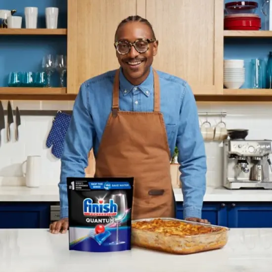Finish Quantum Ultimate Clean & Shine Dishwasher Detergent Tablets image {4}