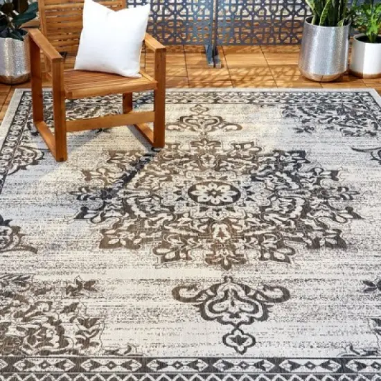Azalea Outdoor Patio Country Rug - Nicole Miller image {2}
